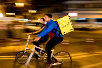 Esta sentencia es la primera que sienta doctrina sobre las condiciones laborales de los raiders como trabajadores asalariados