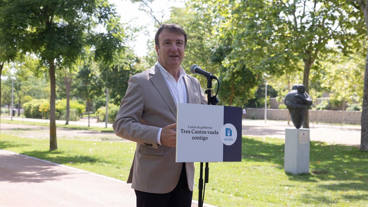 El alcalde de Tres Cantos afirma que quieren paliar de alguna manera los efectos de la aplicación obligatoria de la nueva tasa de basuras