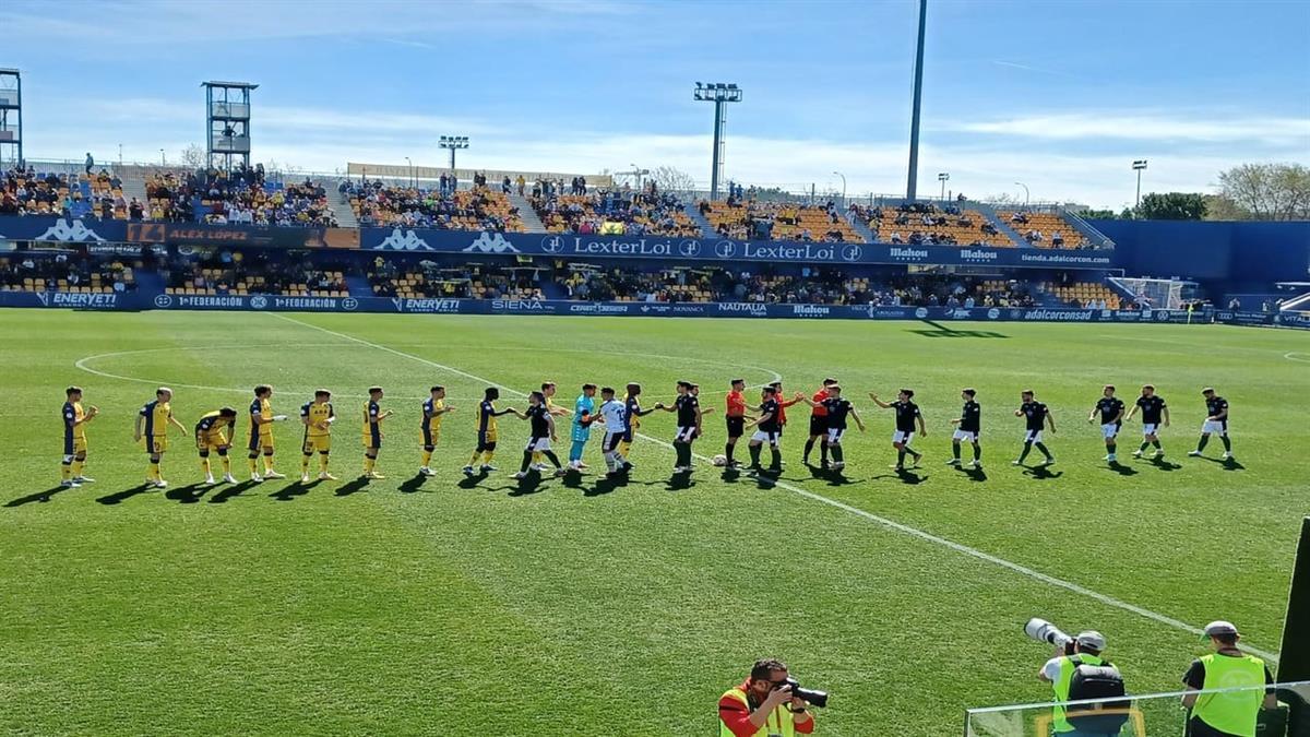 El Racing Ferrol se ha impuesto por 0-1 con gol de Manu Justo en un partido con muchas ocasiones 