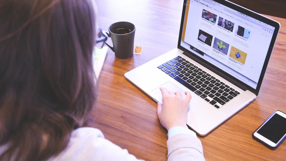 El ayuntamiento va a ampliar los puestos de estudio en la biblioteca y en el Centro Miguel Delibes