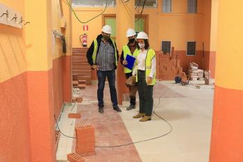Lee toda la noticia 'El Ayuntamiento de Getafe visita el Centro Cívico de La Alhóndiga por la reforma de las instalaciones'