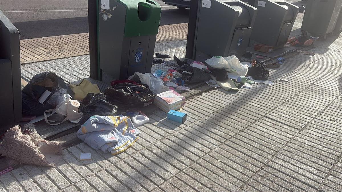La concejala Soledad Martín atribuye las incidencias a dificultades técnicas durante la renovación de la maquinaria de los contenedores soterrados