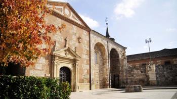 Izquierda Unida denuncia que los trabajadores de esta entidad cobraban menos de lo que delimita el convenio