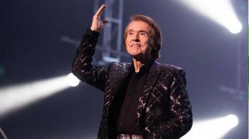 Por la celebración de sus 60 años en el mundo del espectáculo