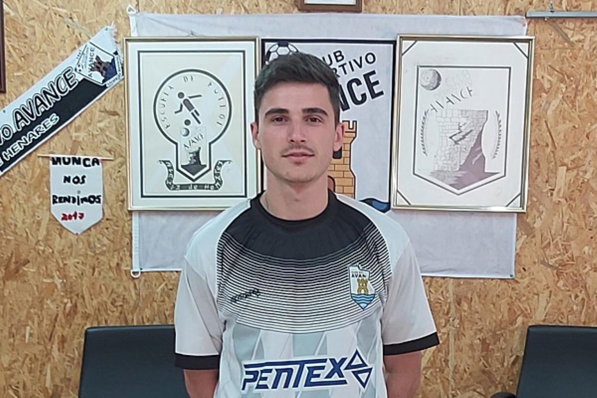 Primeros movimientos para perfilar la plantilla de cara a la próxima temporada