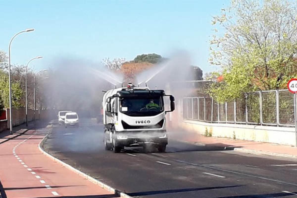 Los productos para la desinfección de las calles no son tóxicos, pero hay que ser prudentes