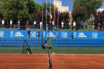 Con motivo del Luto Nacional oficializado por el Gobierno