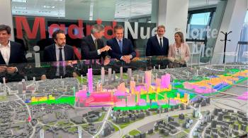 El consejero Rodrigo ha visitado la sede de la sociedad encargada de este desarrollo urbano en la capital