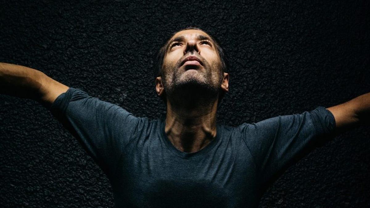 El bailaor sevillano representa su espectáculo "Solo" en los distritos de Retiro y Tetuán