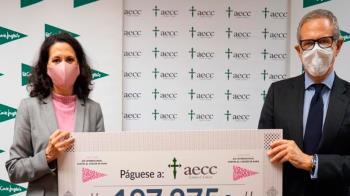 Esa donación va destinada a un nuevo proyecto de investigación en cáncer de mama