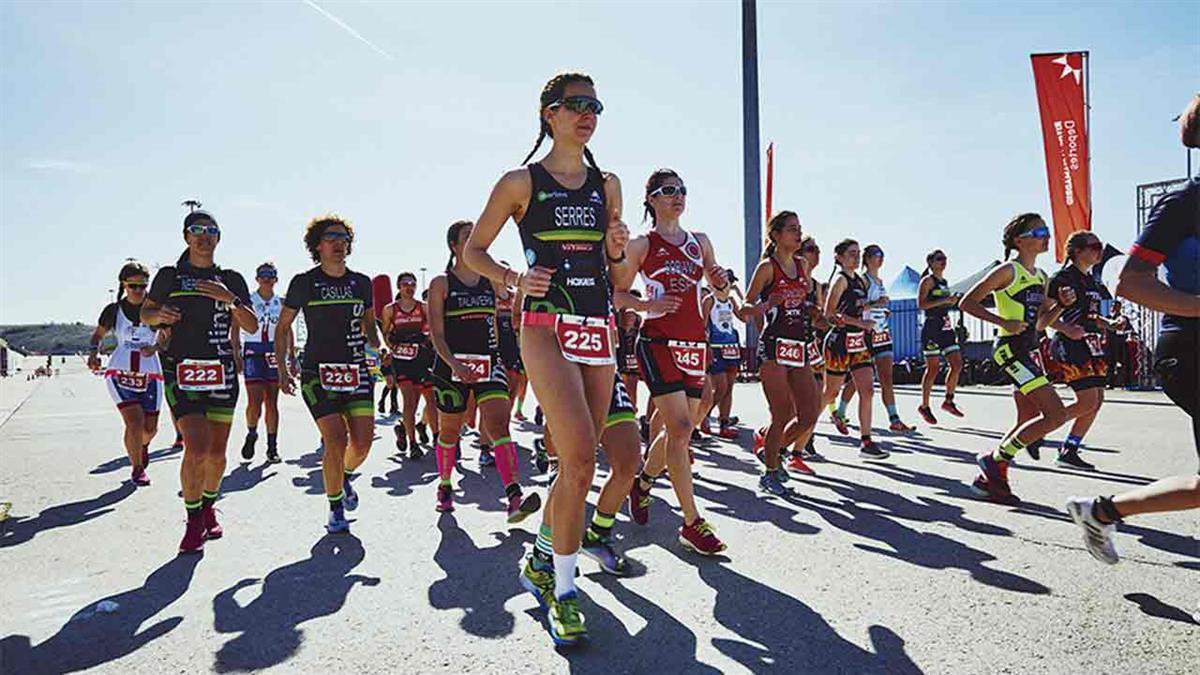 el domingo 19 de febrero, prueba élite que supone el Campeonato de Madrid por clubes. El sábado 19, duatlón escolar