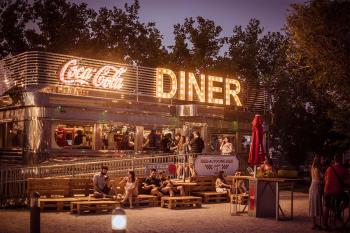 Un evento musical con un tinte solidario organizado por Autocine Madrid RACE