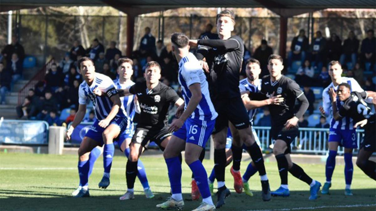 El Talavera se adelantó cuando mejor lo hacían los nuestros