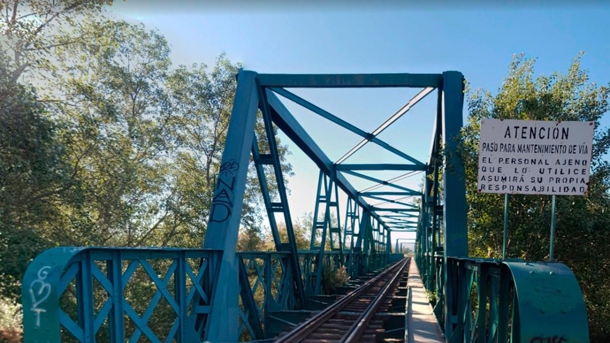 Una nueva plataforma facilitará el uso compartido por parte de peatones, ciclistas y del tren turístico de vapor