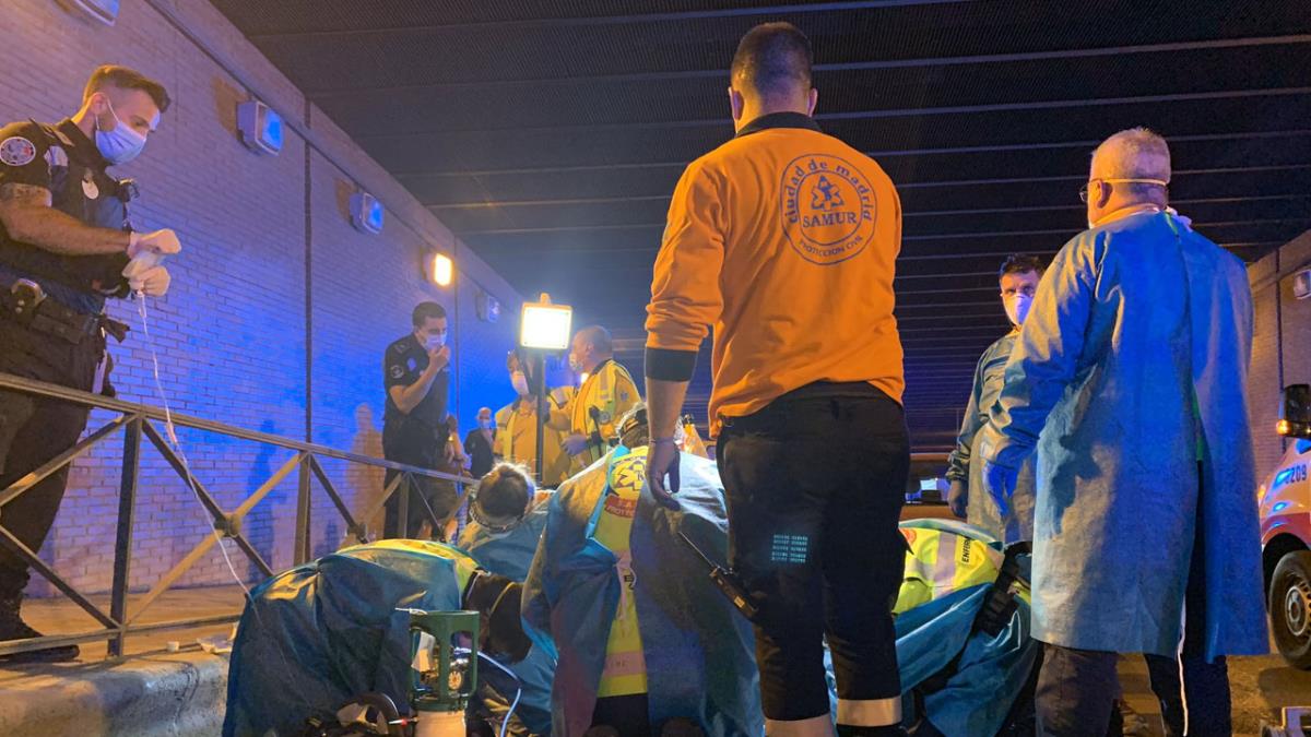 Mientras trataba de esquivar a sus asesinos, el chico hablaba por teléfono y narraba su situación