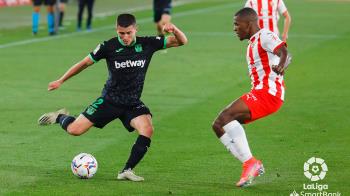 El 1 a 1 les permite seguir compitiendo por los puestos de ascenso 