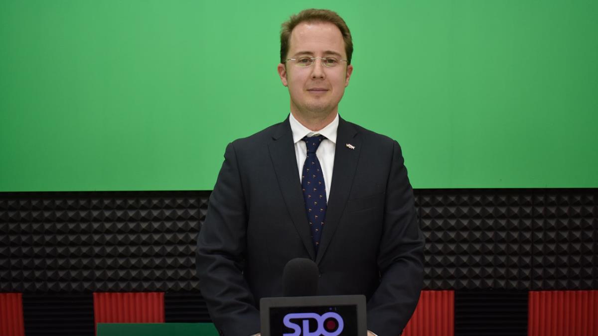 Vox Boadilla pide a Javier Úbeda que renuncie al vehículo y a los dos policías que “están solo y exclusivamente al servicio del edil”
