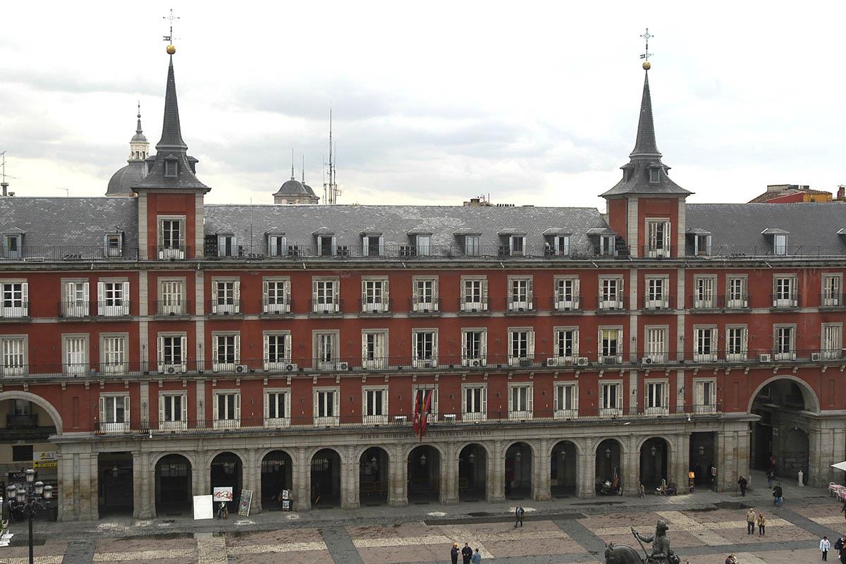 En el Pleno del distrito hubo acuerdo unánime para la vuelta del mercado 