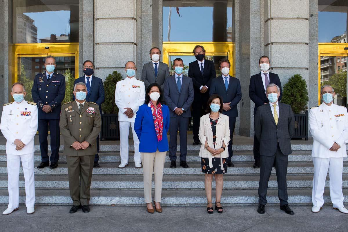 Este acuerdo supone la fabricación de los vehículos 8x8 “Dragón”, así como la creación de cerca de 9.000 empleos