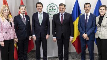 El ministro de Sanidad rumano Alexandur Rafila ha visitado la fábrica de productos farmacéuticos ROVI de nuestra ciudad 