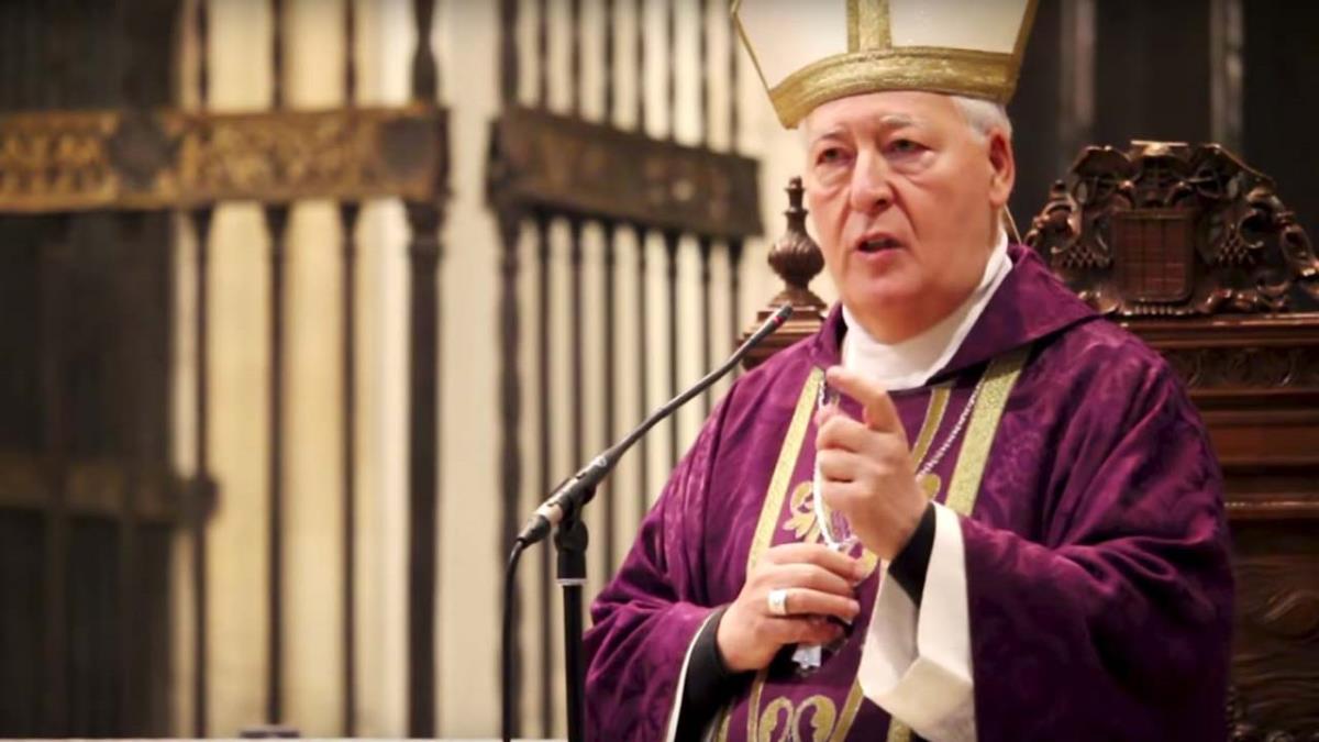 Entre las palabras de Don Juan Antonio Reig Pla también acusa al Gobierno de la nación y le califica cómo "bárbaros"