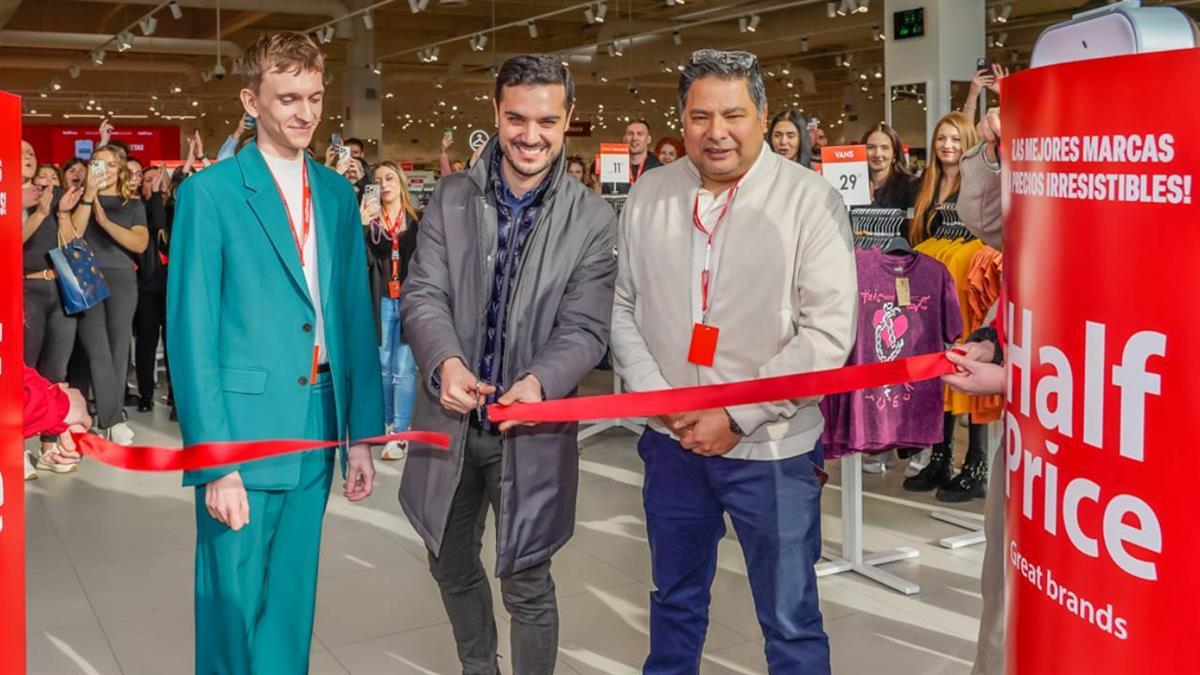Incluye ropa, calzado, decoración para el hogar o snacks de todas partes del mundo