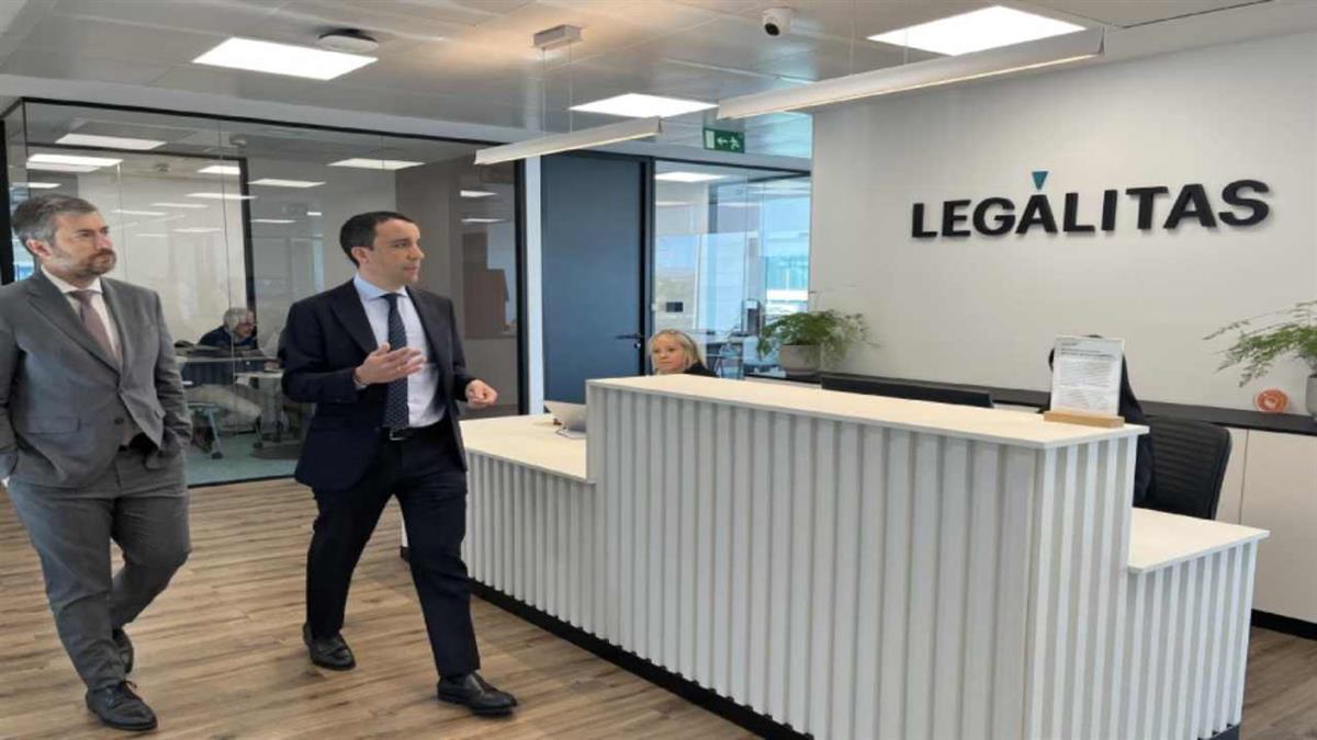 Miguel Ángel García, consejero de Presidencia, analiza el papel que juega la abogacía