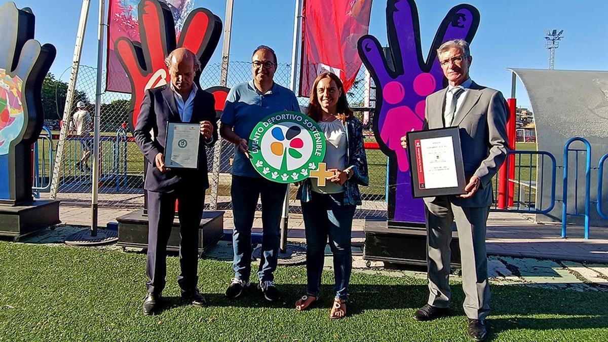 62 equipos de ambas ciudades participan en este encuentro que dura 6 días en turnos de juego constantes