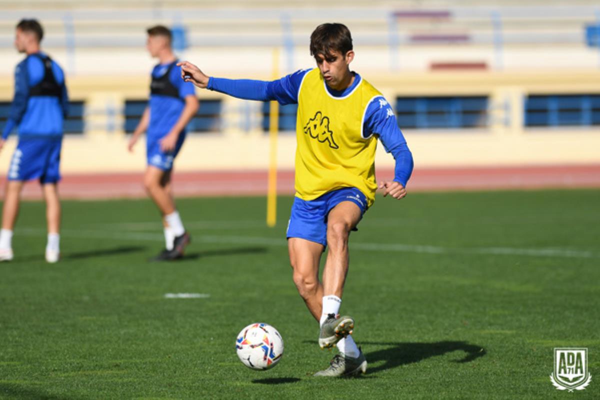 El cuadro alfarero ha sumado cinco nuevos positivos a los cuatro casos ya conocidos