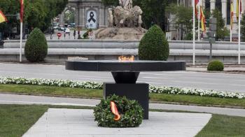 Tras haber sido vandalizado, el Ayuntamiento ha reparado este monumento en recuerdo de las víctimas del COVID 