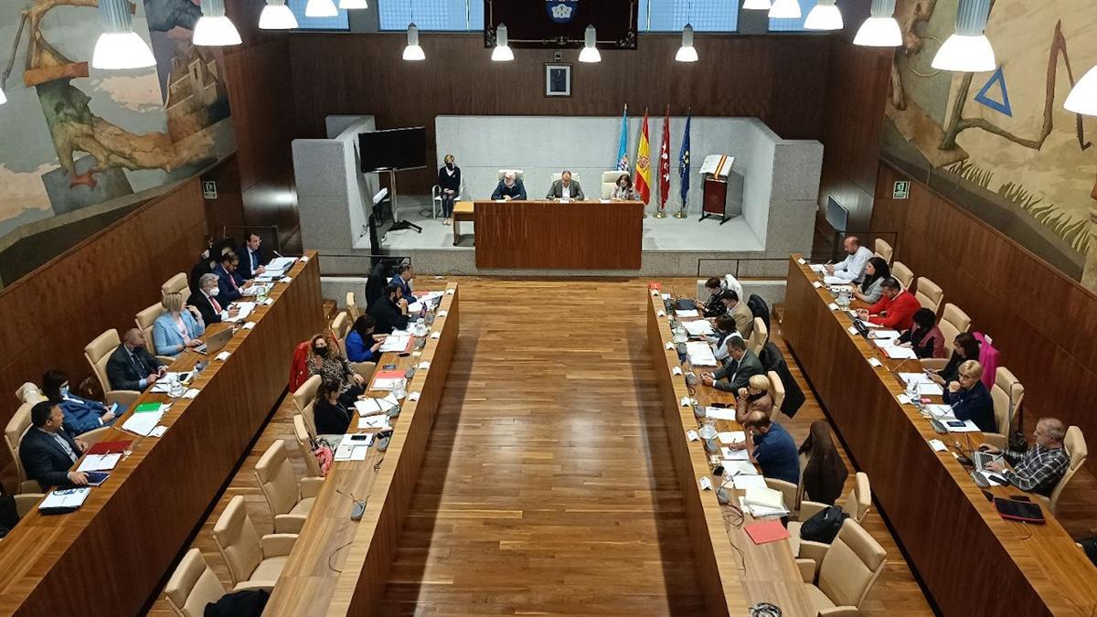 Prosperó una propuesta de ULEG para “dejar sobre la mesa” estas inversiones con los votos de ULEG, PP, Podemos, Leganemos, Vox y la edil no adscrita.