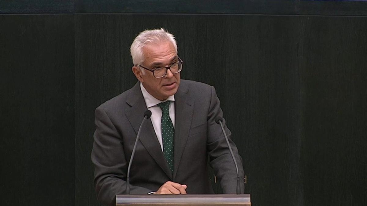 El portavoz, Carlos Izquierdo, asegura que el Gobierno central decidió "aportar por Marruecos"
