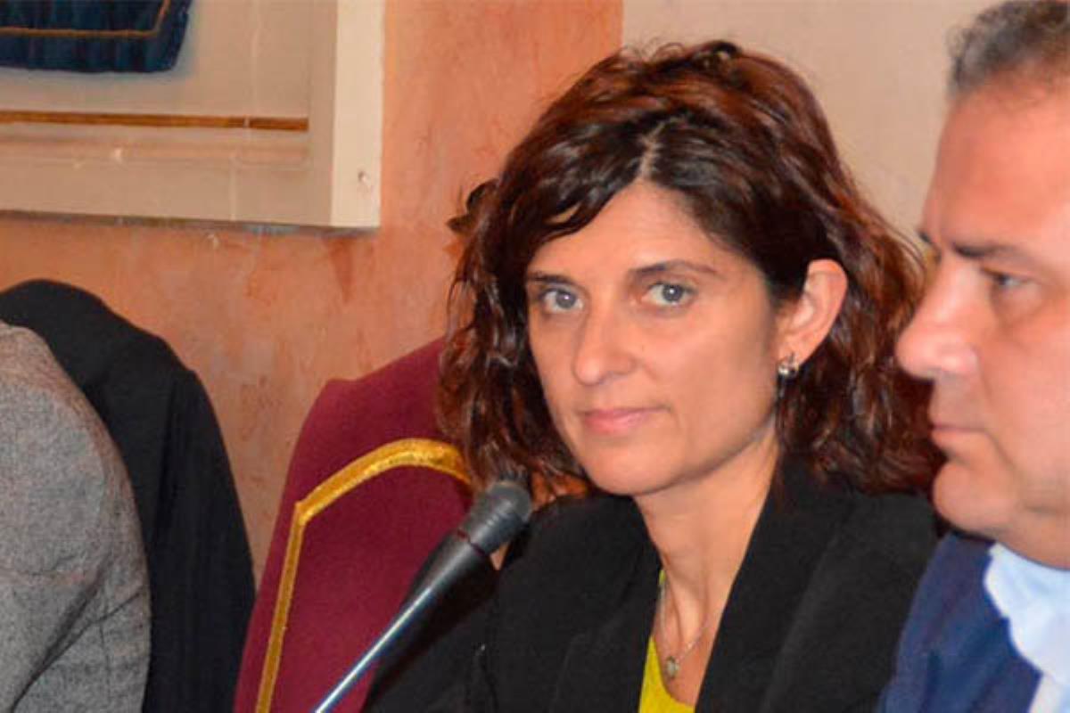 La concejala Esther de Andrés plantea un plan de viabilidad para evitarlo