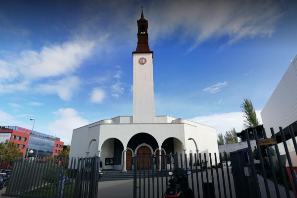 Instalarán una mesa de recogida de alimentos en la entrada de la Parroquia Nuestra Señora de la Moraleja