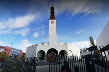 Instalarán una mesa de recogida de alimentos en la entrada de la Parroquia Nuestra Señora de la Moraleja
