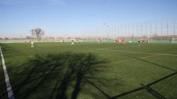 El PP de Getafe denuncia el mal estado del campo de fútbol de Perales y la mala iluminación en algunos tramos de la ciudad
