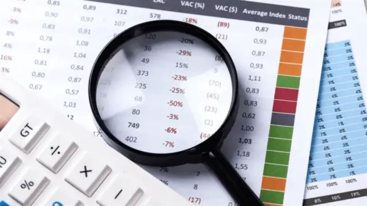 Los socialistas critican la baja ejecución en mantenimiento, cultura, igualdad y vivienda, mientras el Ayuntamiento aprueba una ampliación de crédito de casi 7 millones para 2026