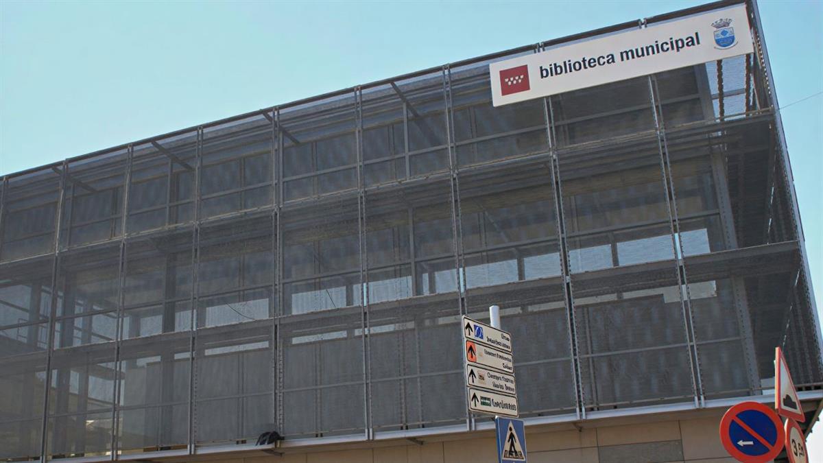 Los socialistas critican la adjudicación de un contrato de conserjería por 18.150 para el Centro Cultural El Cerro