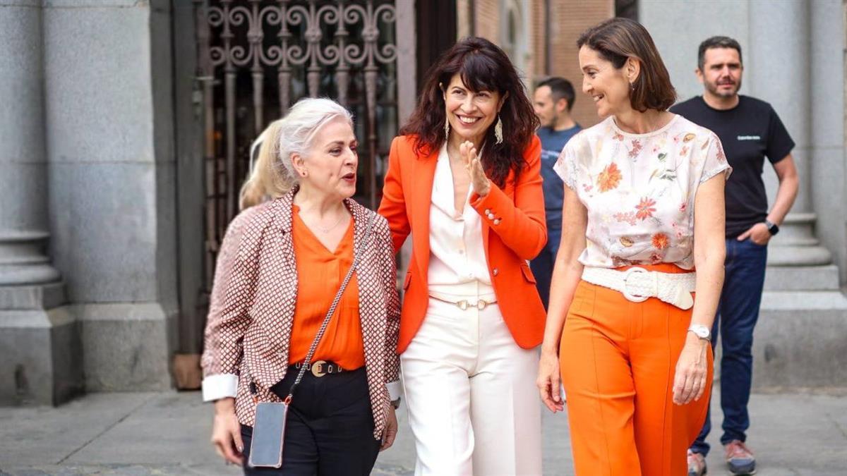 Reyes Maroto no entendería que “el PP votara en contra de celebrar el amor”