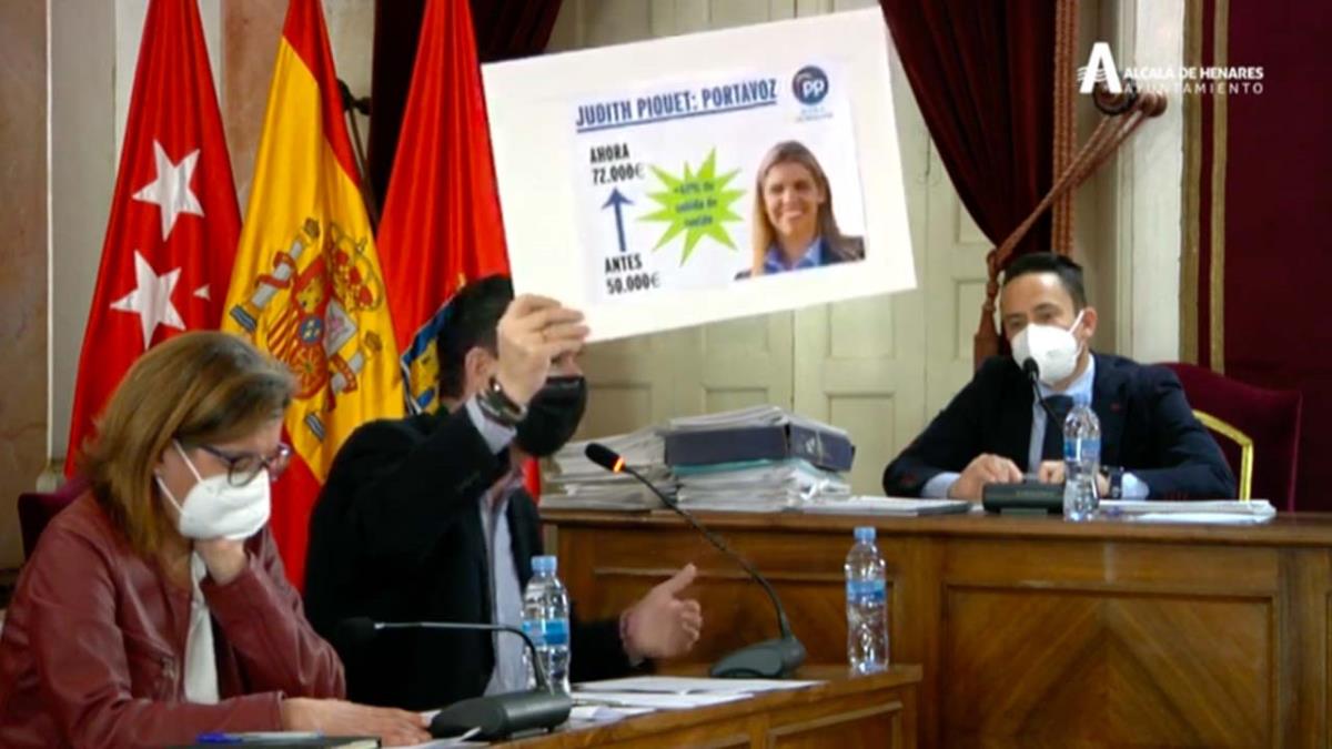 El Pleno Municipal recrudeció las batallas entre los socialistas y los populares