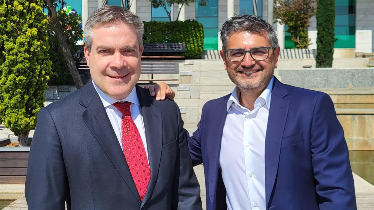 Ángel S. Sanguino ha reprochado un mensaje por Twitter de la alcaldesa compartido por el Ayuntamiento 