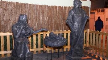 La plaza del Tesillo reúne decorados realizados con materiales reciclados