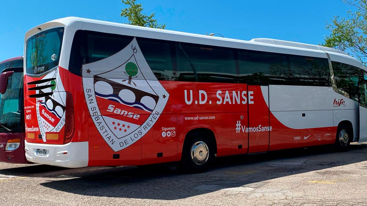A los aficionados que compren la entrada contra el Algeciras, el Ayuntamiento y el club les facilitarán el trayecto hasta Extremadura para apoyar al equipo