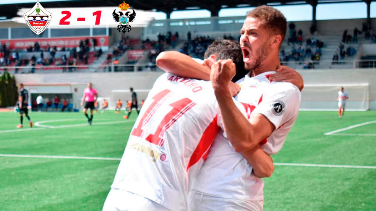 El conjunto de Matapiñonera se ha llevado tres puntos importantísimos contra el Talavera y se colocan segundos de la clasificación