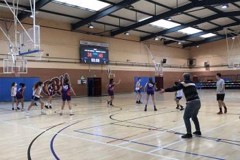 Aunque aún no ha comenzado la competición, el senior femenino del Club Baloncesto Juan de Austria disputó su primer amistoso