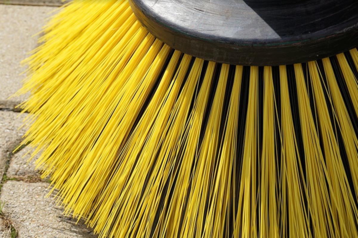 El objetivo de sus tareas diarias es evitar contagios entre la población