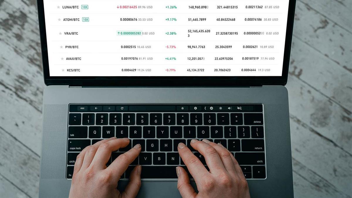 La criptomoneda LUNC es un token ERC-20 que se ejecuta en la blockchain de Ethereum y se puede comprar en KuCoin