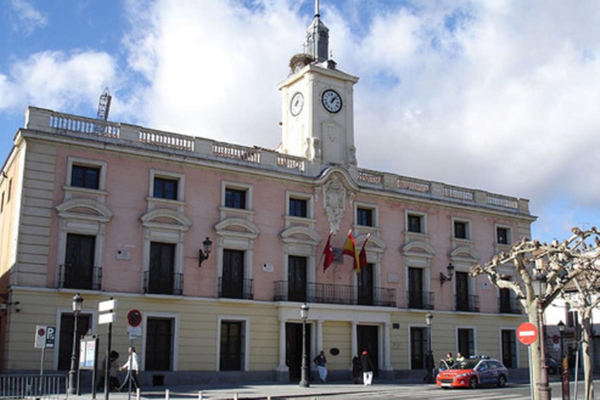 A pagar a los trabajadores desempleados de larga duración contratados en el marco del Programa de Inserción Laboral del año 2015 el salario de los peones del Ayuntamiento