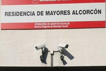 Dotar del personal sanitario necesario y de los medios precioss para hacer pruebas en cuatro residencias de Alcorcón
