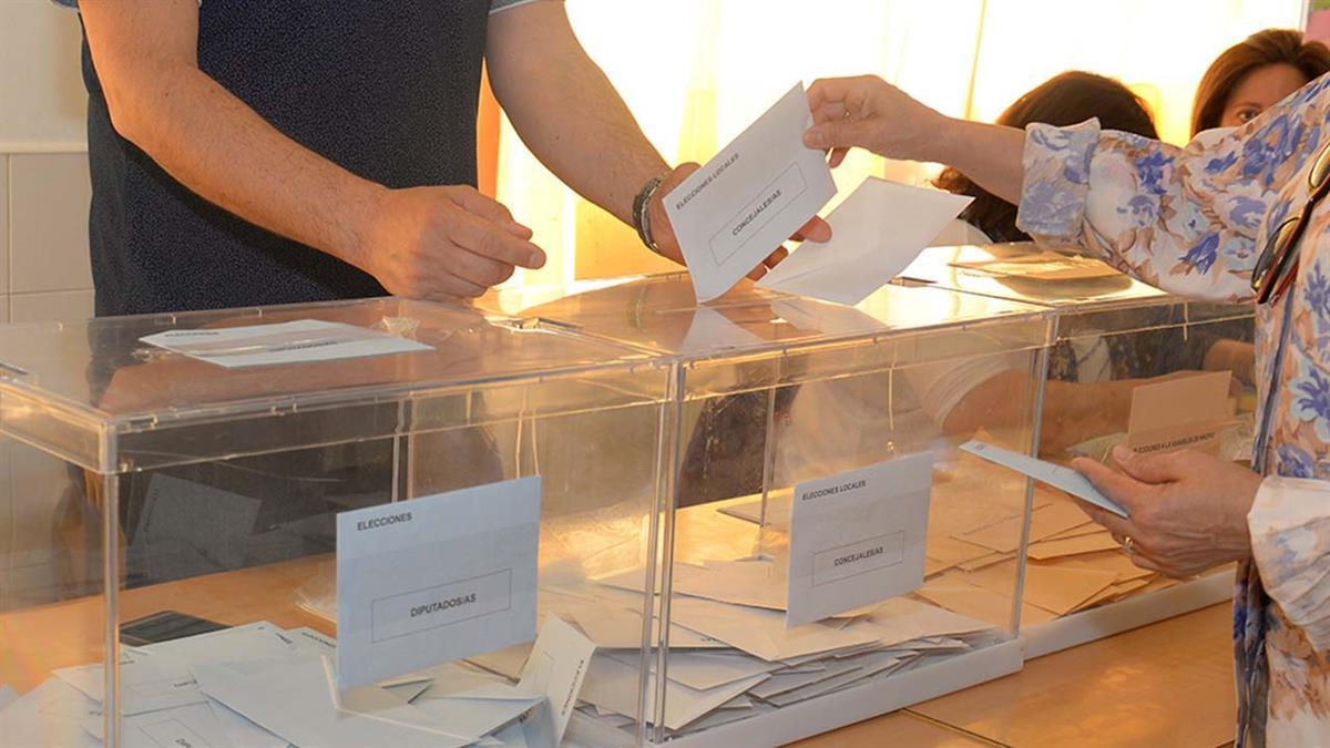 El domingo 28 podrán elegir entre ocho candidaturas a los 25 concejales del Ayuntamiento